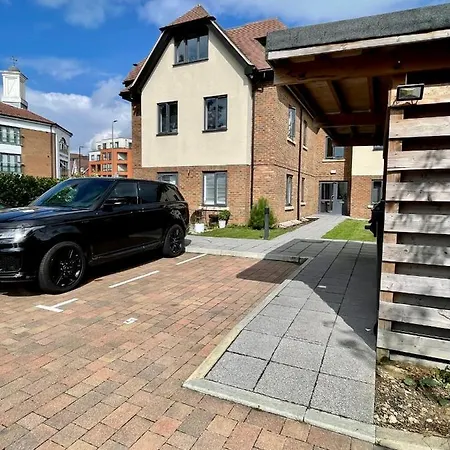 2 Bed 2 Bathroom Gated Apartment 1 Inc Free Parking Bromley Exterior photo
